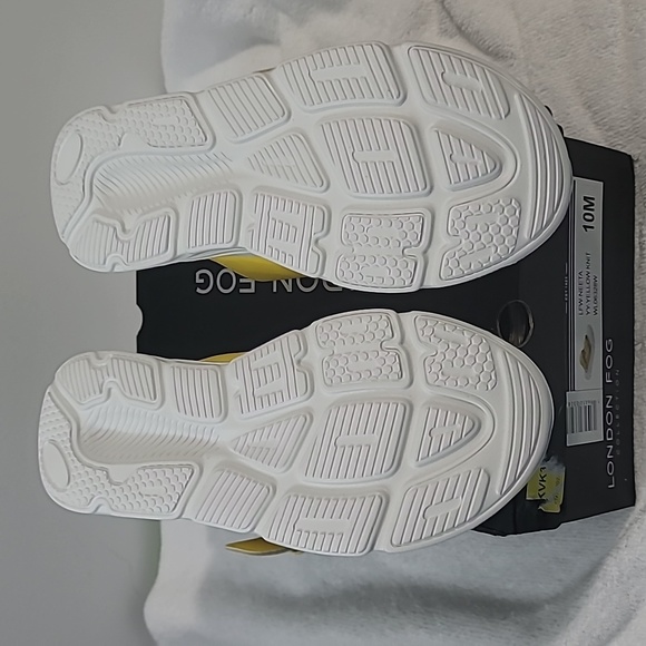 London Fog Collection "Neeta" Slide - Picture 3 of 4